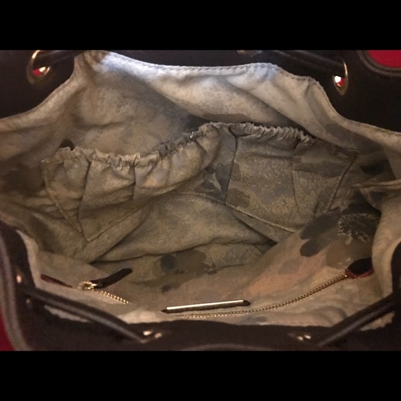 Elliott Lucca Handbag - Picture 4 of 6